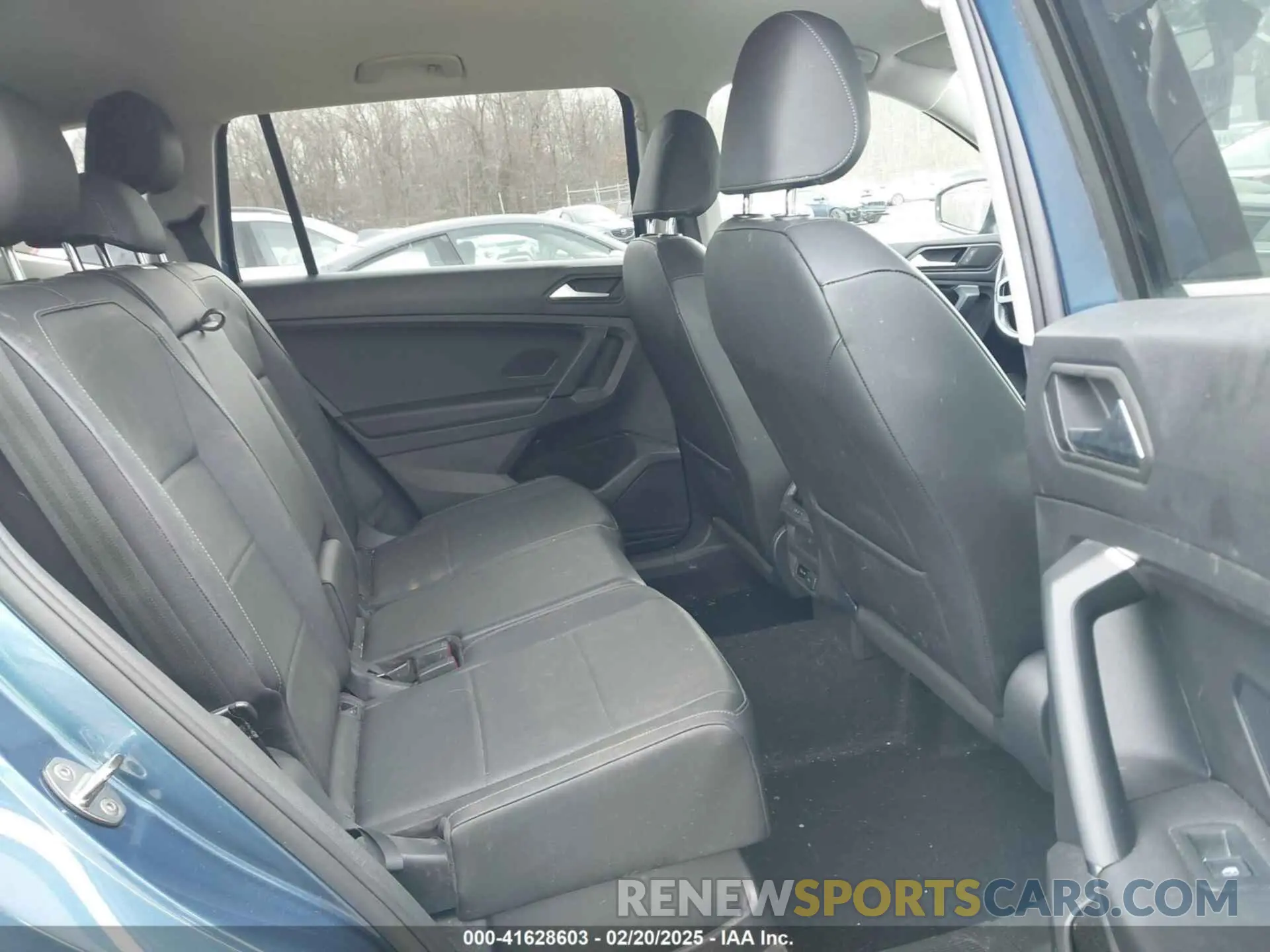 8 Photograph of a damaged car 3VV2B7AX7KM107443 VOLKSWAGEN TIGUAN 2019