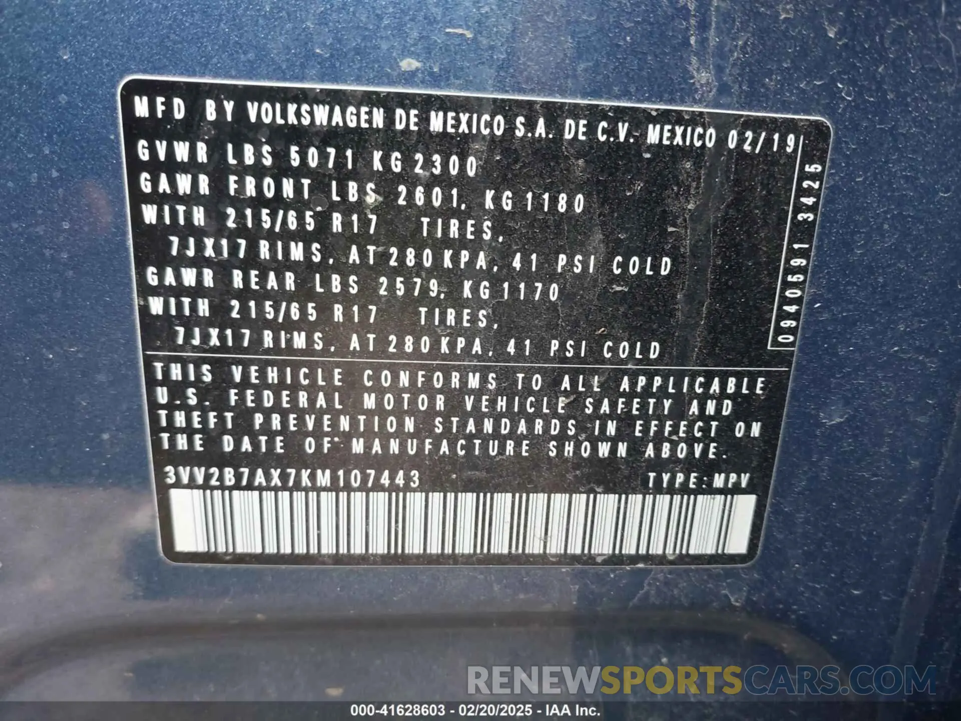 9 Photograph of a damaged car 3VV2B7AX7KM107443 VOLKSWAGEN TIGUAN 2019
