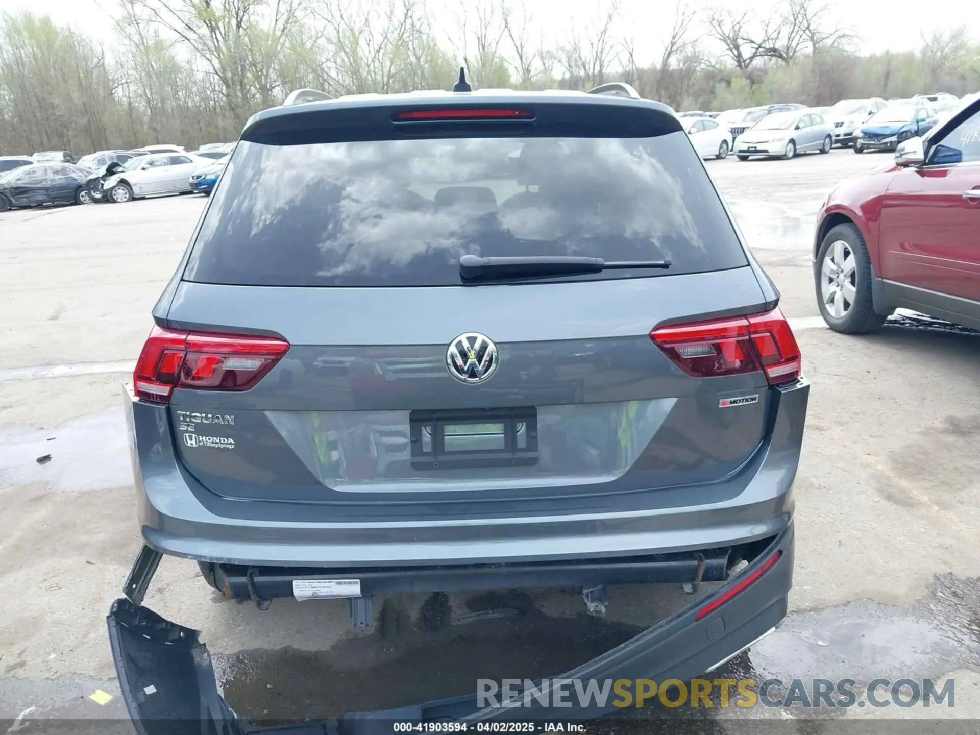 16 Photograph of a damaged car 3VV2B7AX7KM136831 VOLKSWAGEN TIGUAN 2019