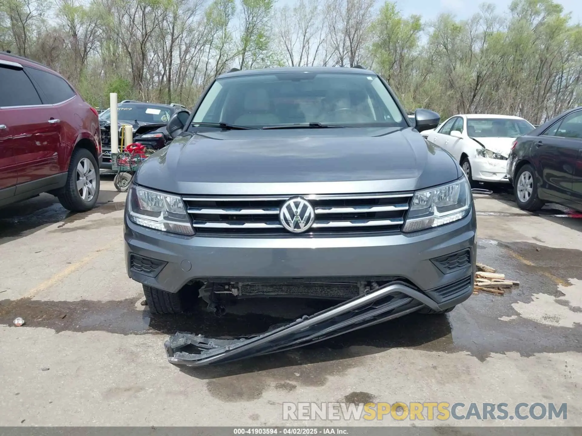 6 Photograph of a damaged car 3VV2B7AX7KM136831 VOLKSWAGEN TIGUAN 2019