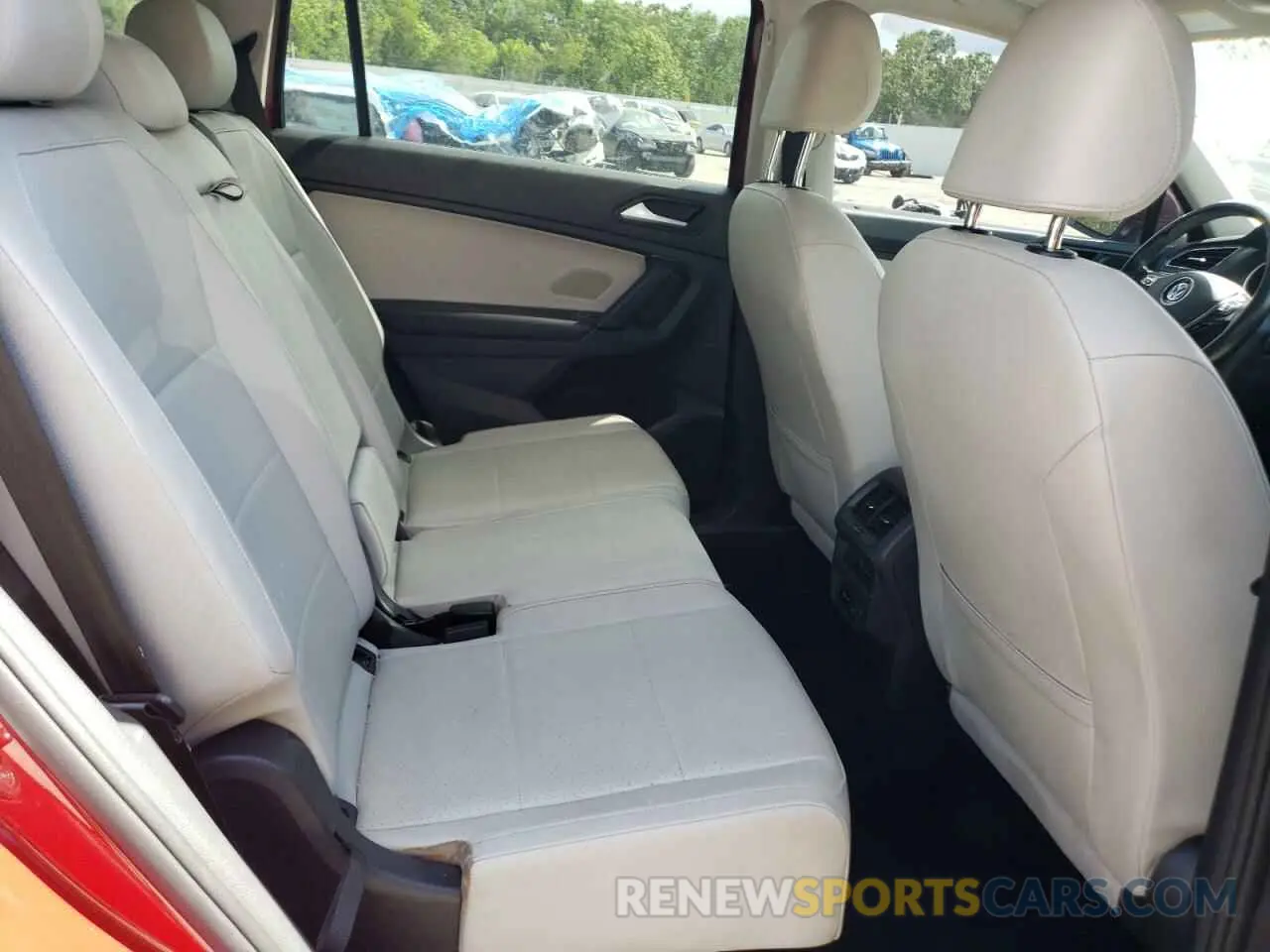 11 Photograph of a damaged car 3VV2B7AX7KM157551 VOLKSWAGEN TIGUAN 2019