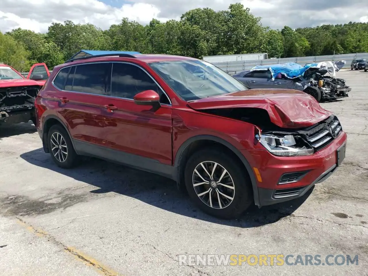 4 Photograph of a damaged car 3VV2B7AX7KM157551 VOLKSWAGEN TIGUAN 2019