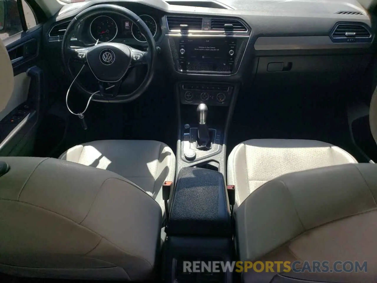 8 Photograph of a damaged car 3VV2B7AX7KM157551 VOLKSWAGEN TIGUAN 2019