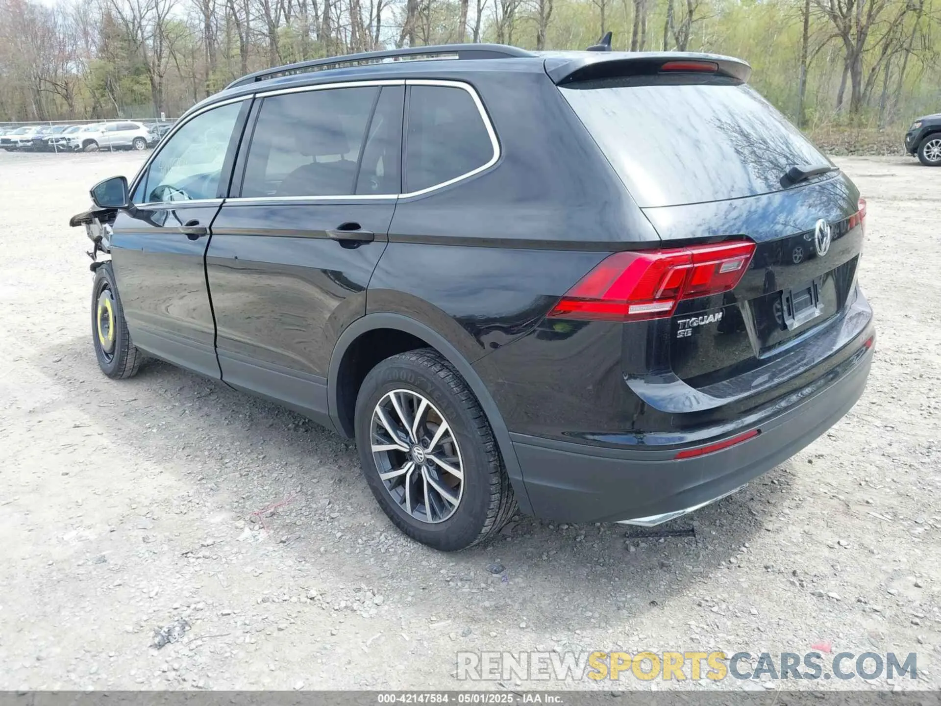 3 Photograph of a damaged car 3VV2B7AX7KM174382 VOLKSWAGEN TIGUAN 2019