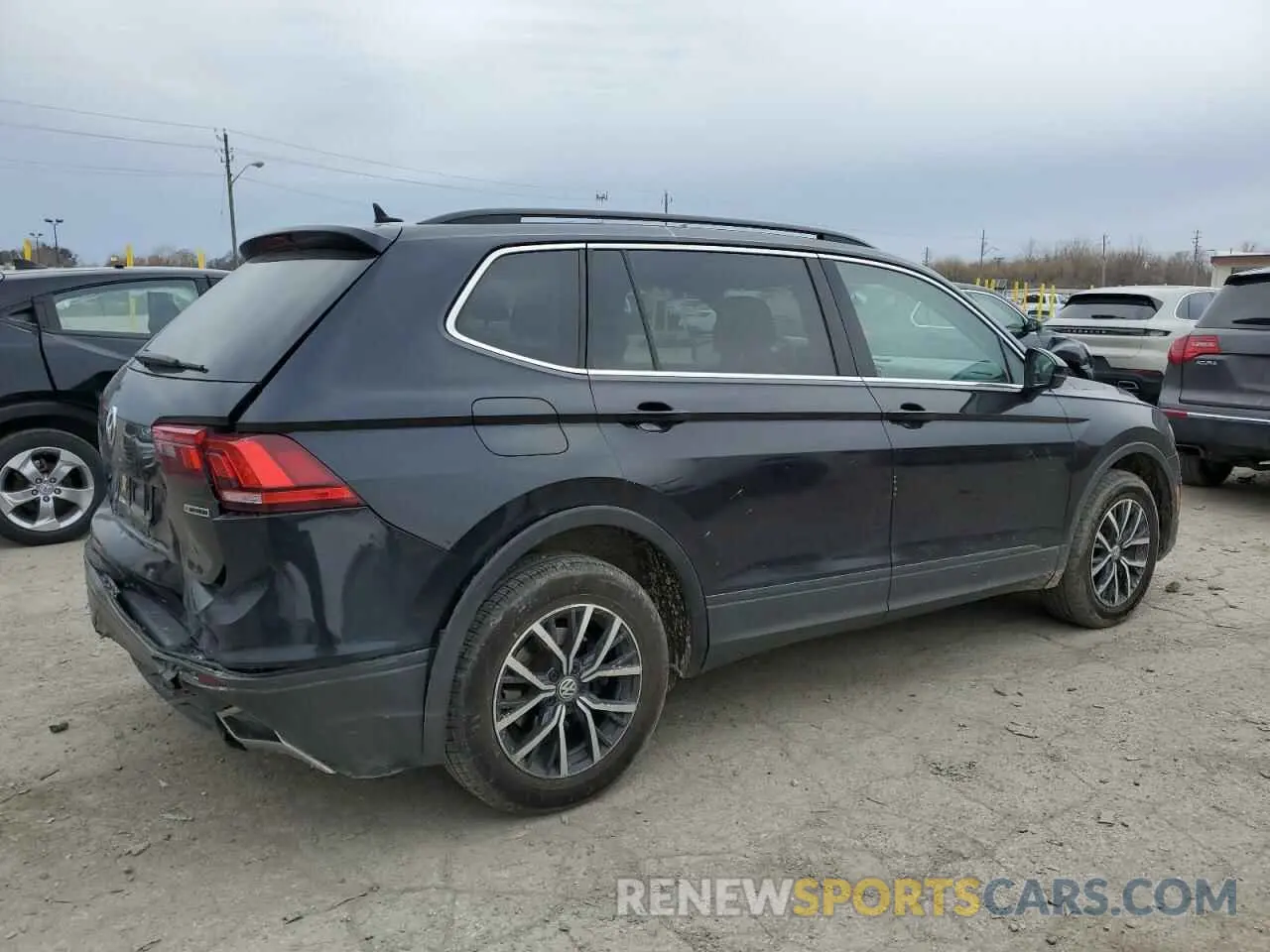 3 Photograph of a damaged car 3VV2B7AX7KM198231 VOLKSWAGEN TIGUAN 2019