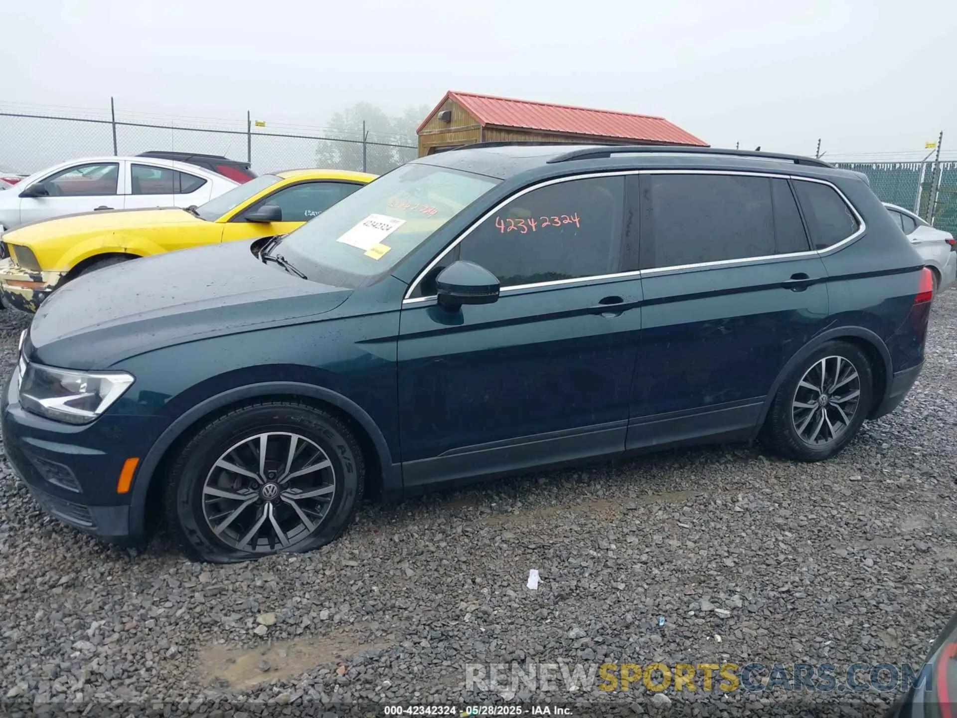 14 Photograph of a damaged car 3VV2B7AX8KM028878 VOLKSWAGEN TIGUAN 2019