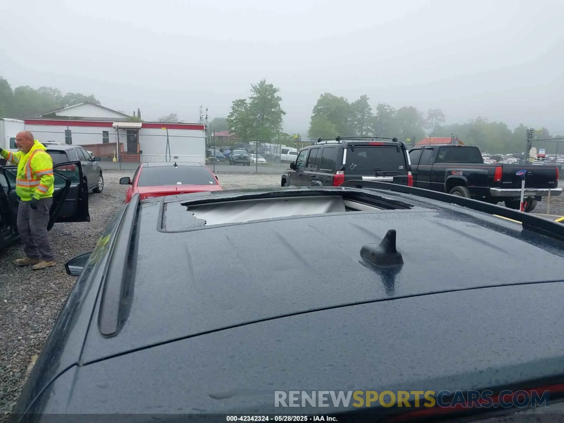 18 Photograph of a damaged car 3VV2B7AX8KM028878 VOLKSWAGEN TIGUAN 2019