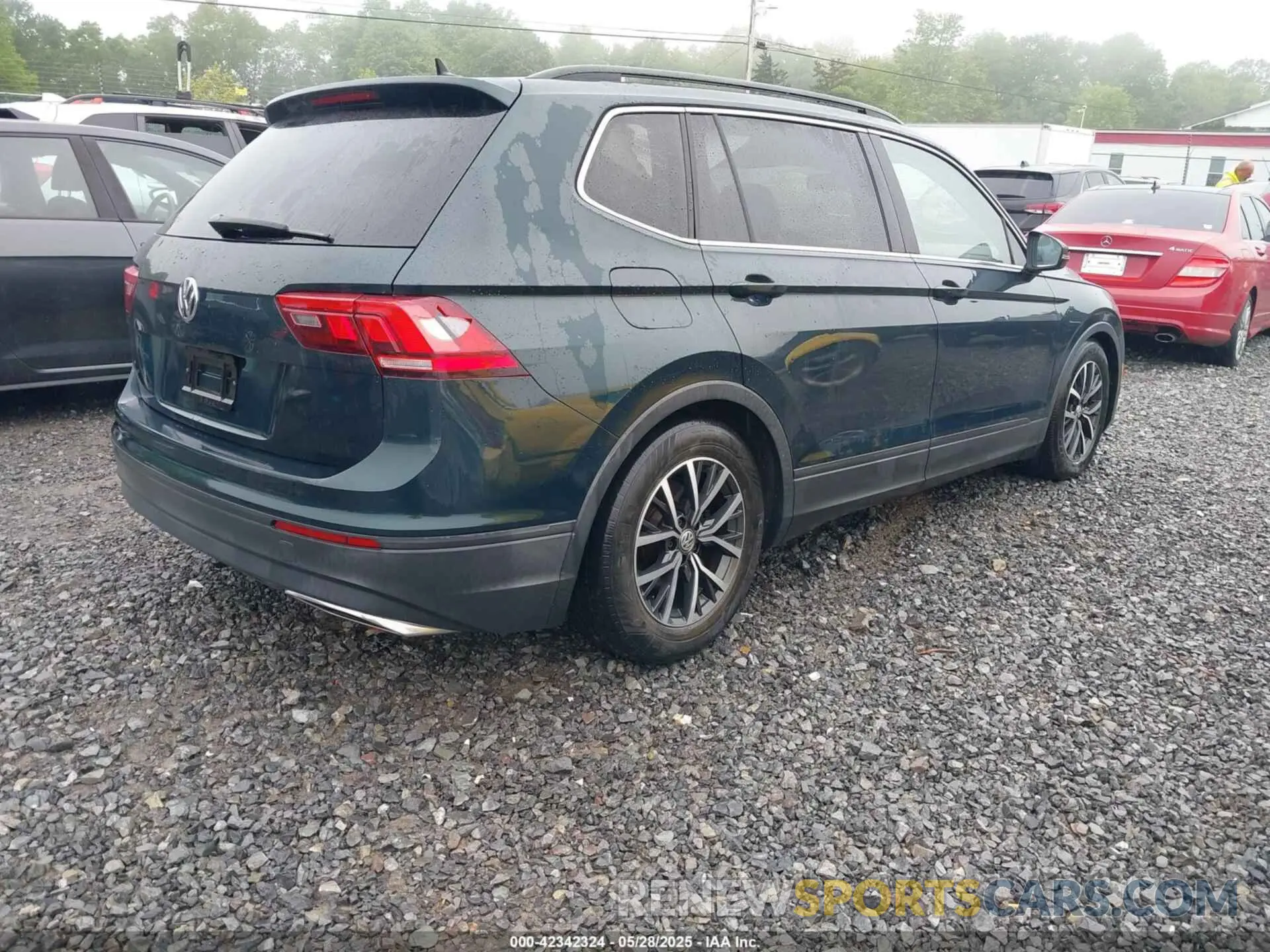 4 Photograph of a damaged car 3VV2B7AX8KM028878 VOLKSWAGEN TIGUAN 2019