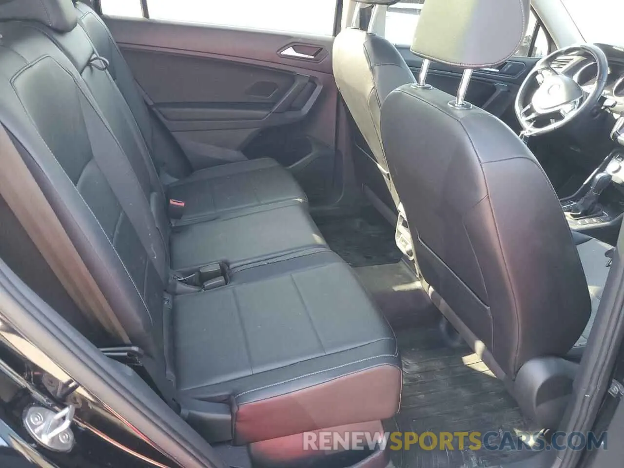 11 Photograph of a damaged car 3VV2B7AX8KM036849 VOLKSWAGEN TIGUAN 2019
