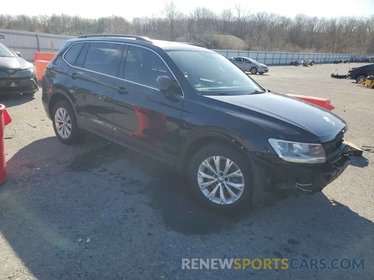 4 Photograph of a damaged car 3VV2B7AX8KM036849 VOLKSWAGEN TIGUAN 2019