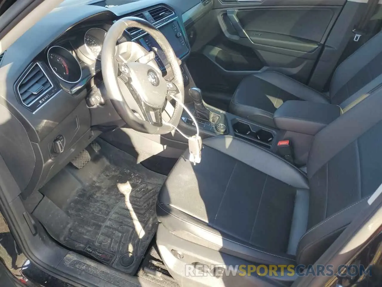 7 Photograph of a damaged car 3VV2B7AX8KM036849 VOLKSWAGEN TIGUAN 2019
