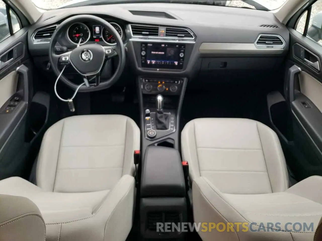 8 Photograph of a damaged car 3VV2B7AX8KM039878 VOLKSWAGEN TIGUAN 2019