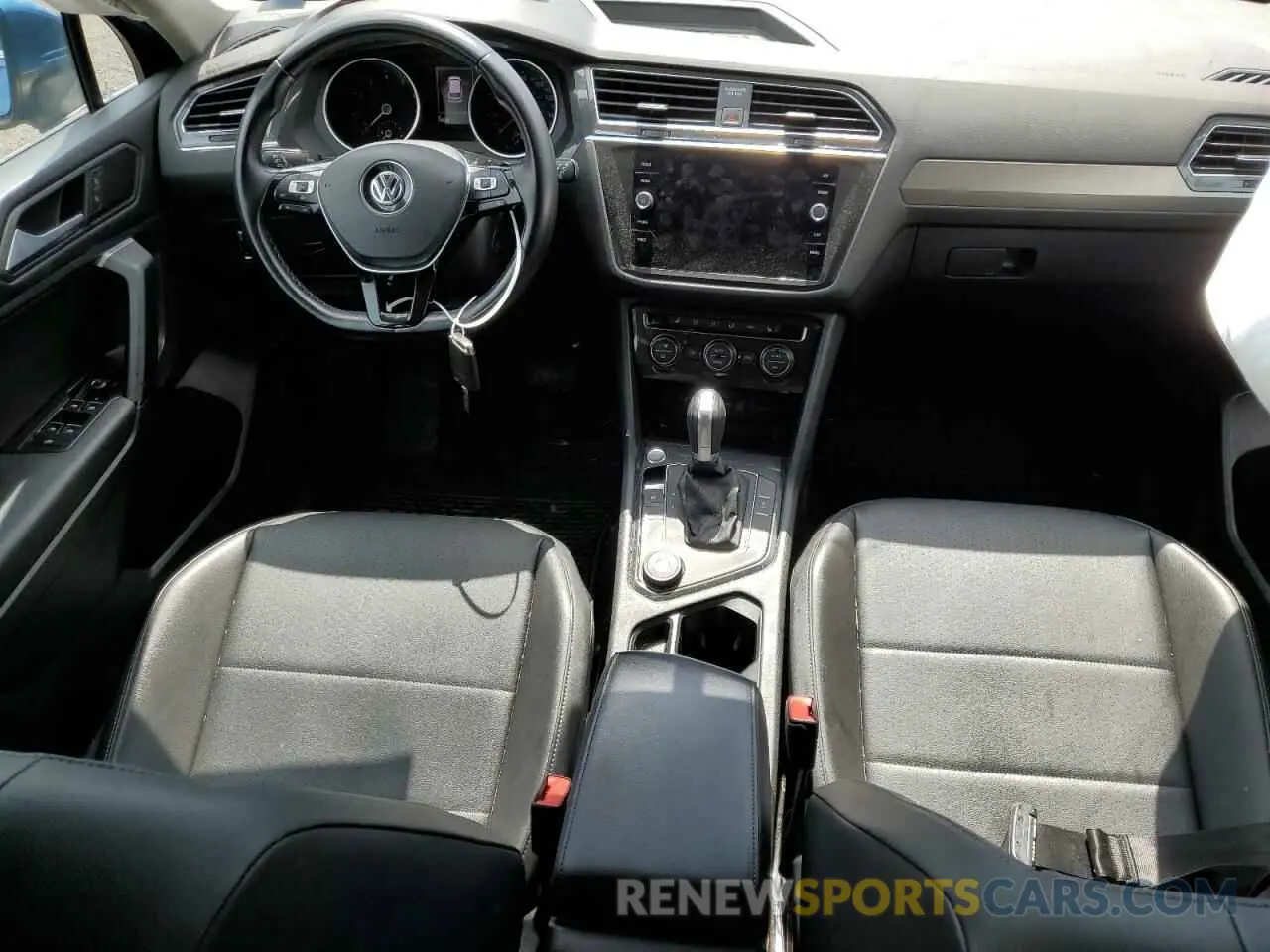 8 Photograph of a damaged car 3VV2B7AX8KM047706 VOLKSWAGEN TIGUAN 2019
