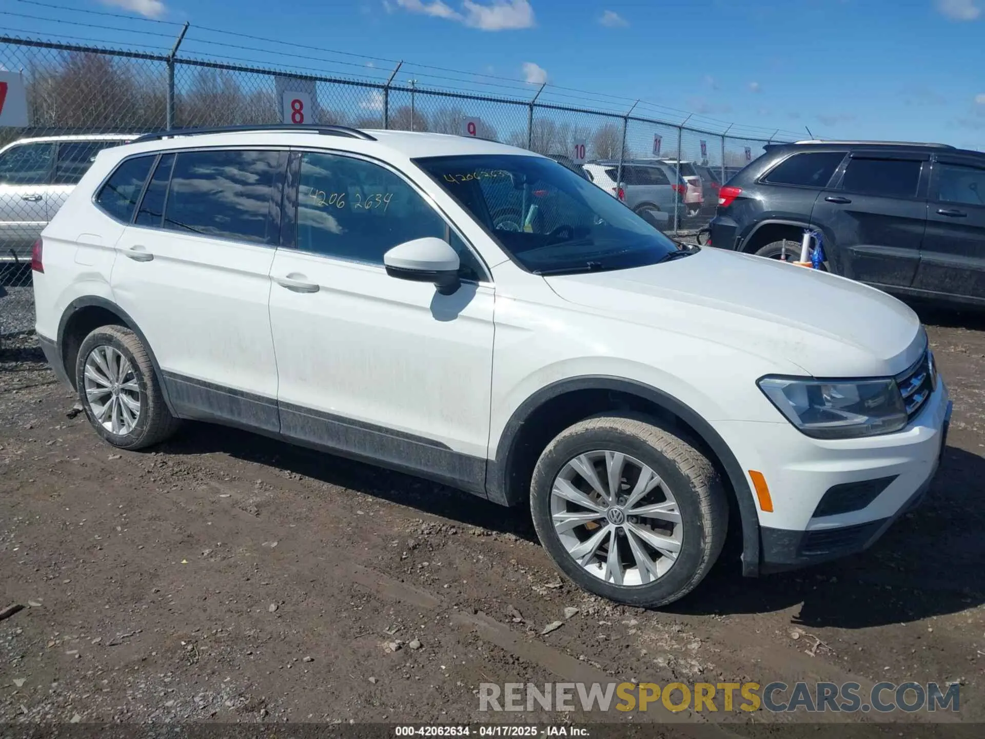 1 Photograph of a damaged car 3VV2B7AX8KM052212 VOLKSWAGEN TIGUAN 2019