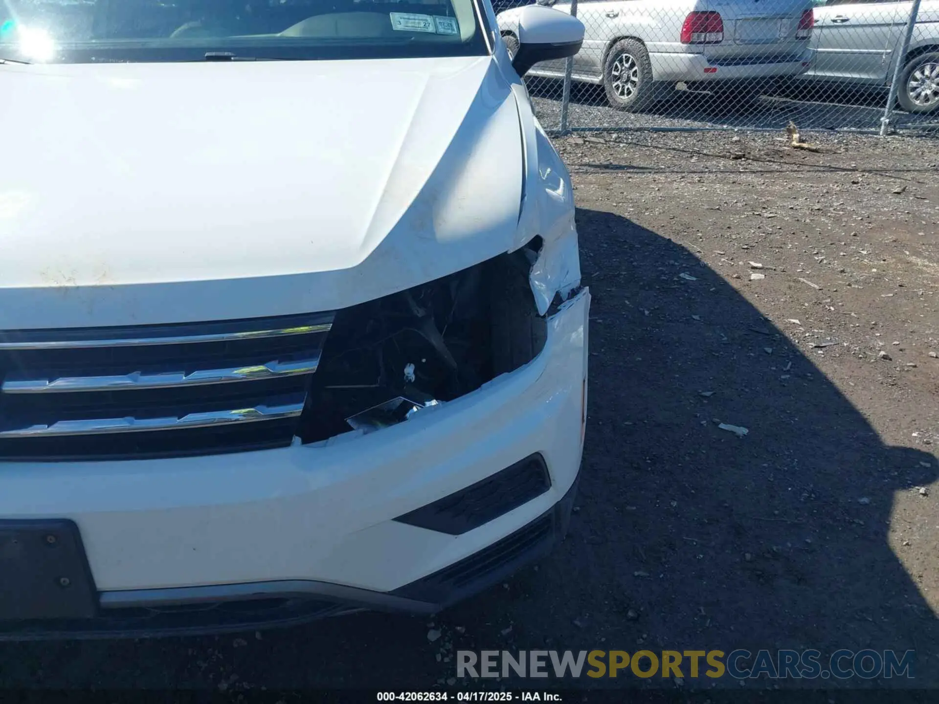 6 Photograph of a damaged car 3VV2B7AX8KM052212 VOLKSWAGEN TIGUAN 2019