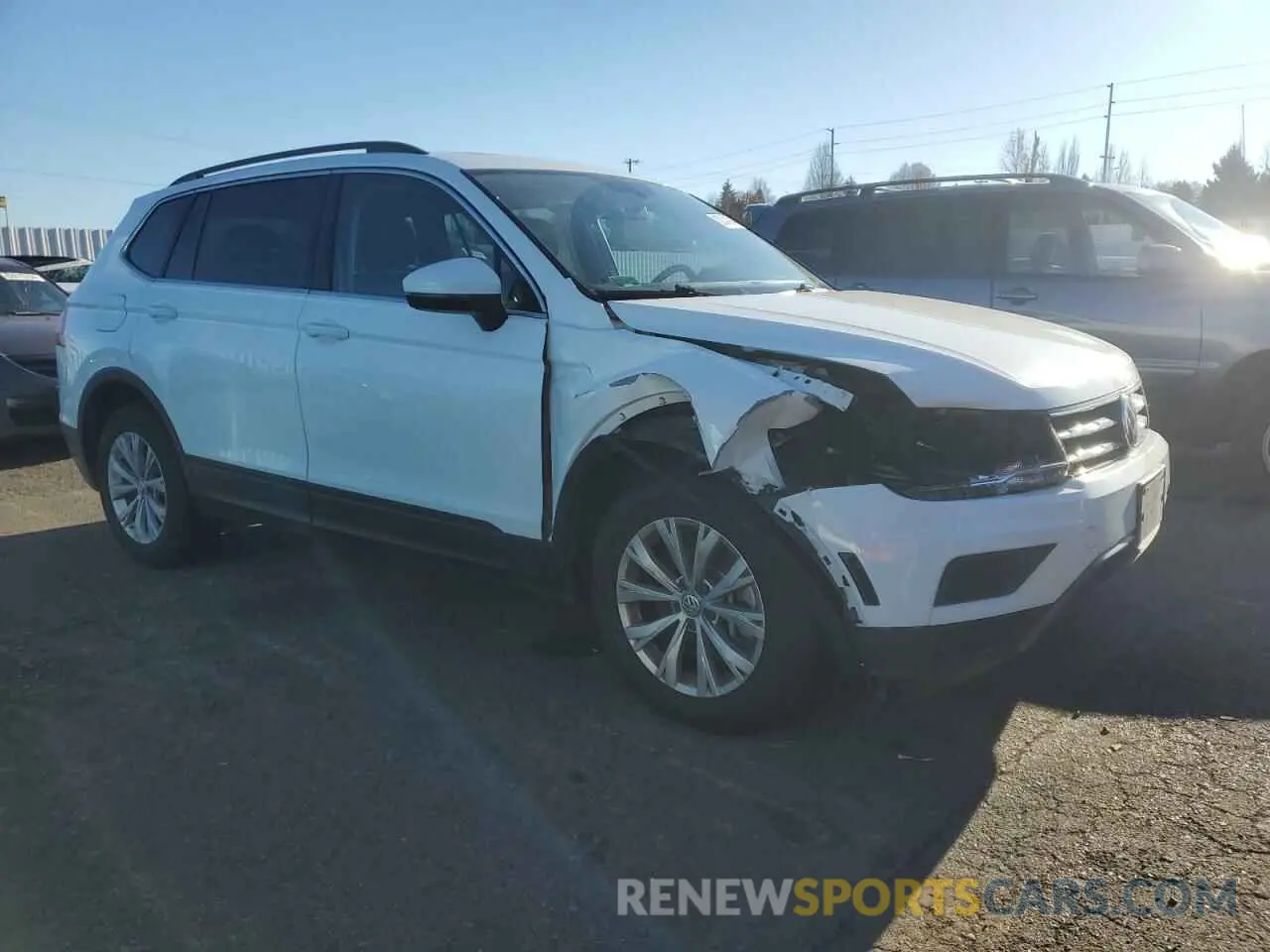 4 Photograph of a damaged car 3VV2B7AX8KM082214 VOLKSWAGEN TIGUAN 2019