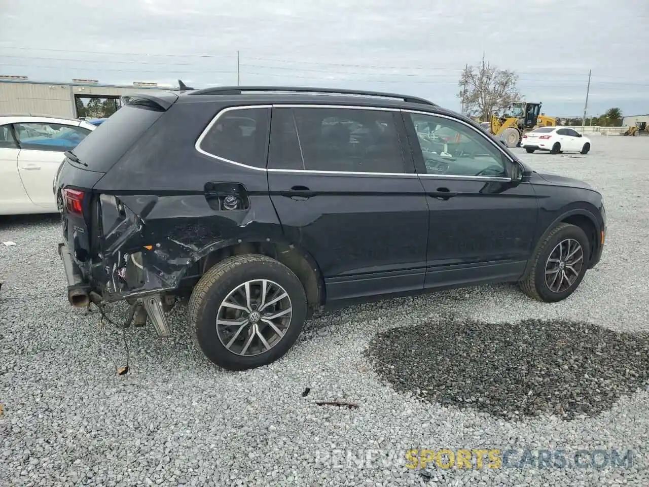 3 Photograph of a damaged car 3VV2B7AX8KM110562 VOLKSWAGEN TIGUAN 2019