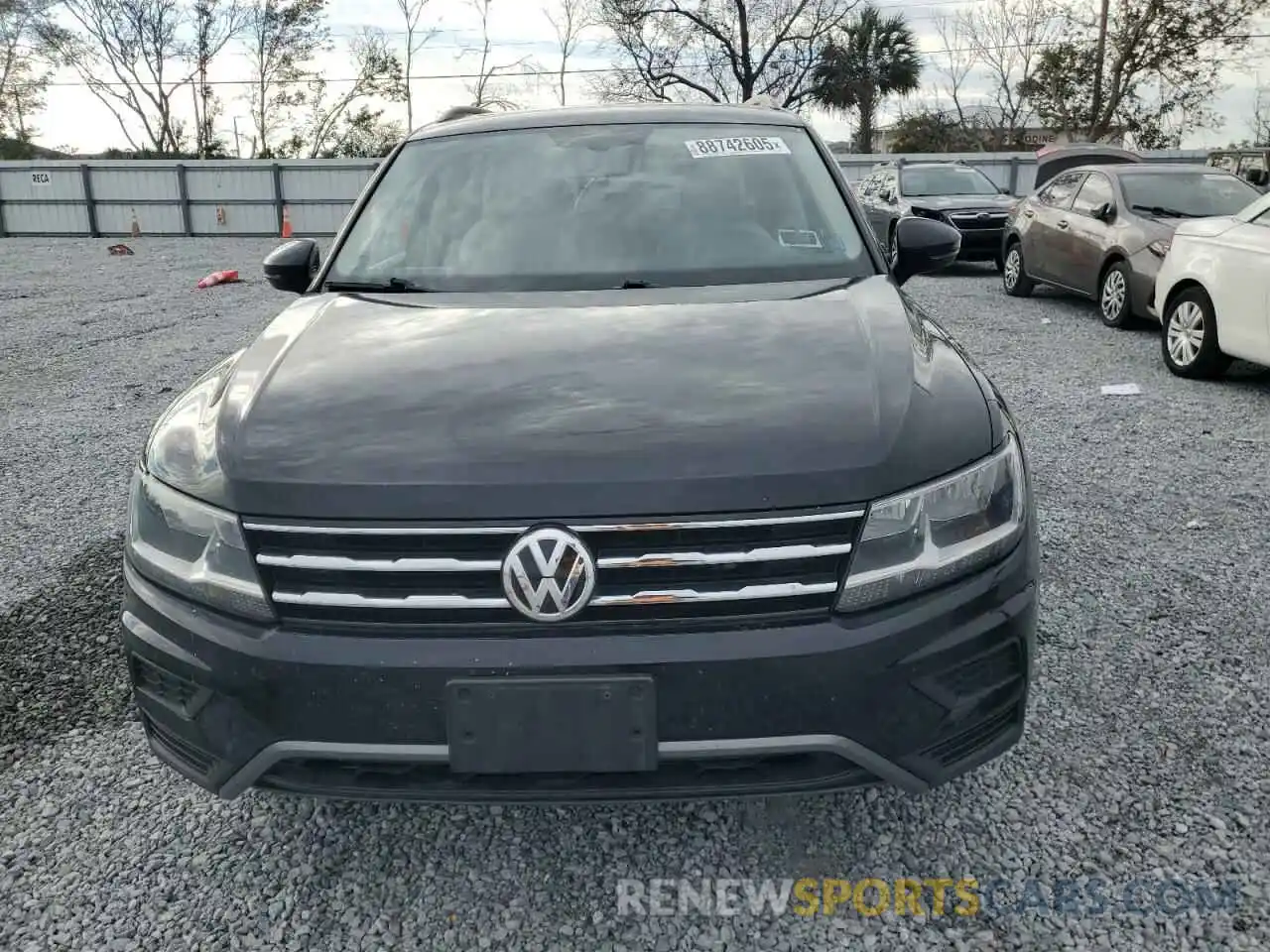 5 Photograph of a damaged car 3VV2B7AX8KM110562 VOLKSWAGEN TIGUAN 2019