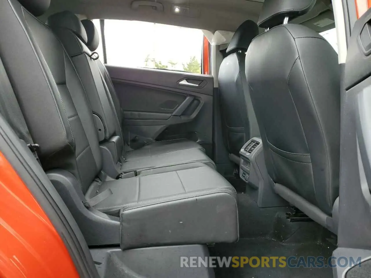 12 Photograph of a damaged car 3VV2B7AX8KM152231 VOLKSWAGEN TIGUAN 2019