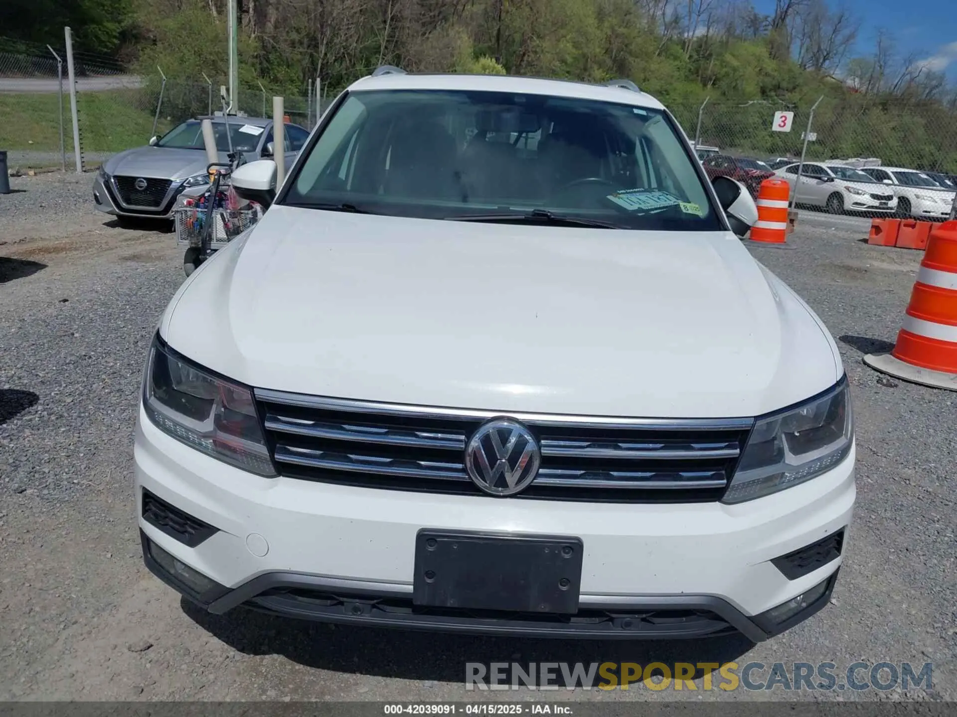13 Photograph of a damaged car 3VV2B7AX8KM160426 VOLKSWAGEN TIGUAN 2019