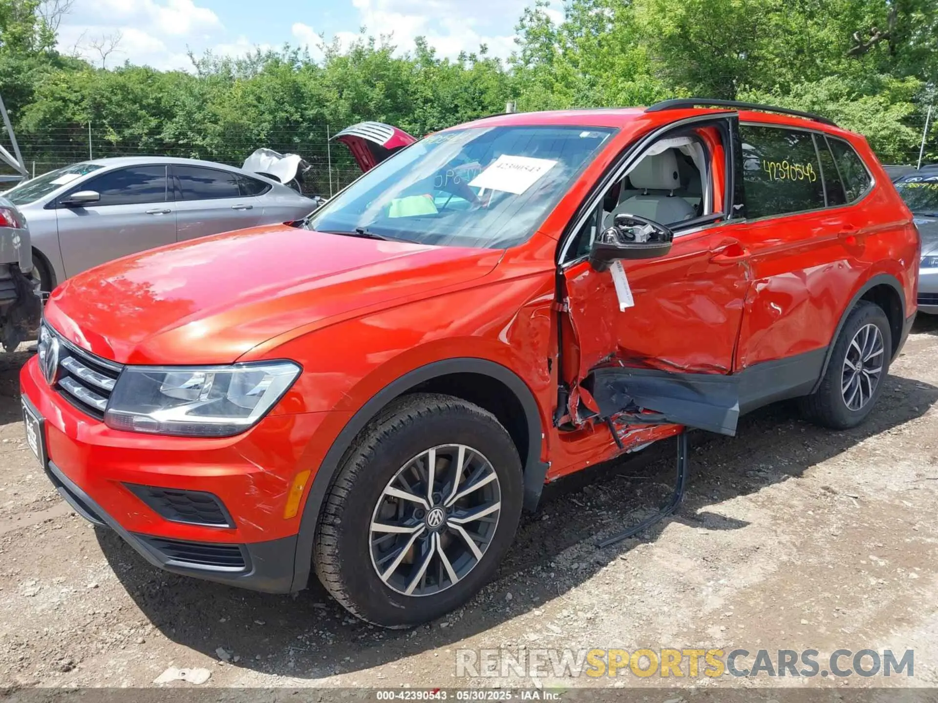 6 Photograph of a damaged car 3VV2B7AX8KM165738 VOLKSWAGEN TIGUAN 2019