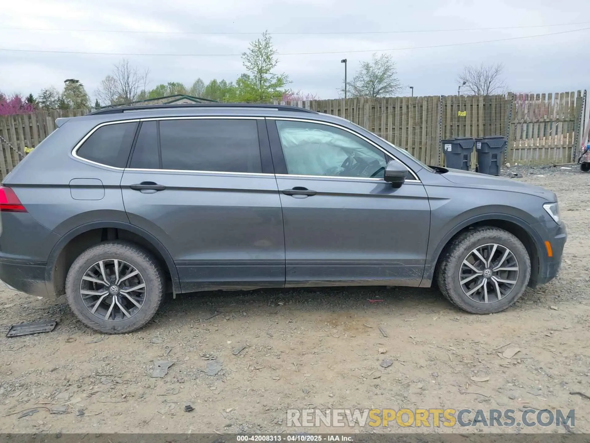 13 Photograph of a damaged car 3VV2B7AX8KM180854 VOLKSWAGEN TIGUAN 2019