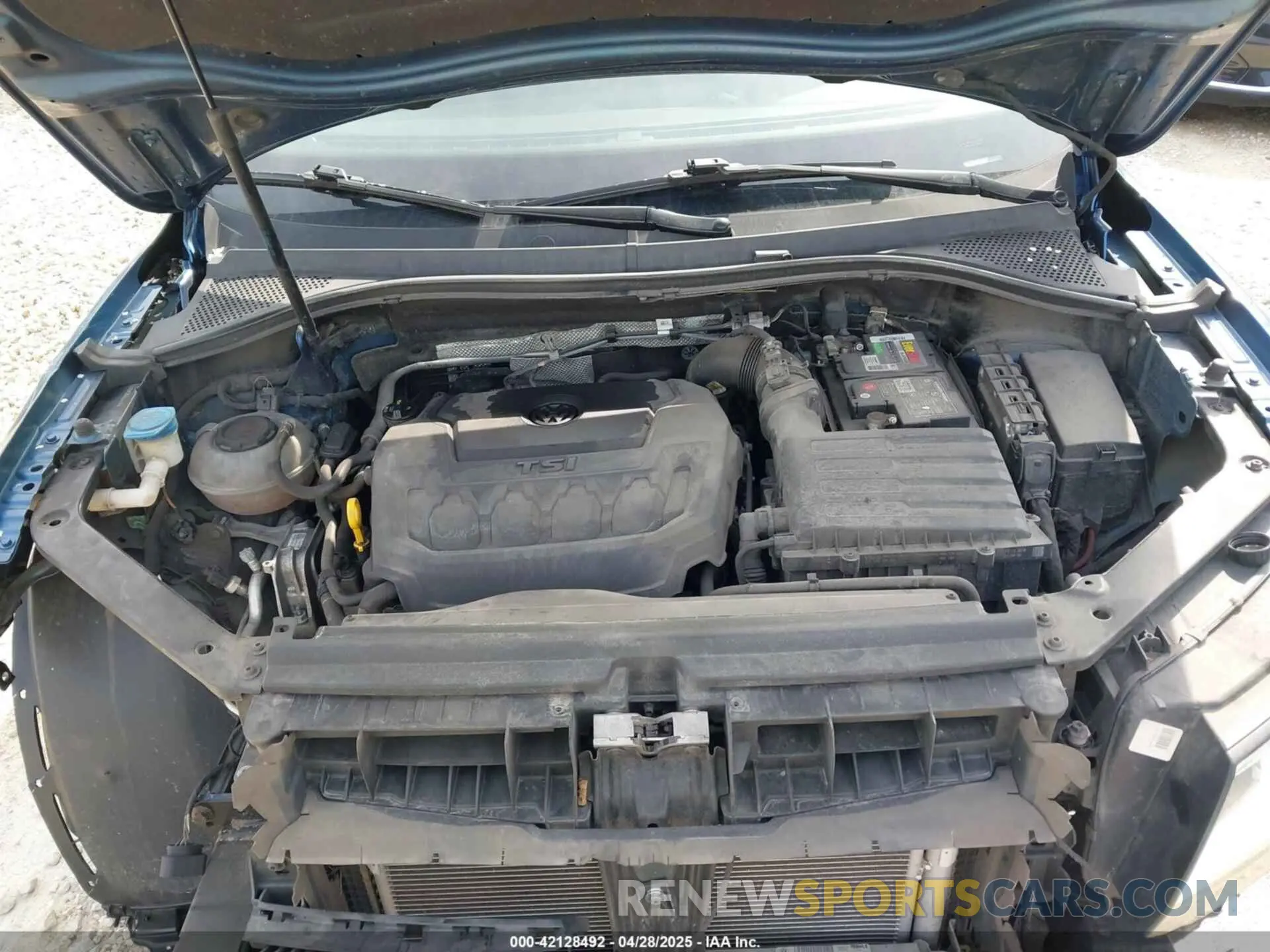 10 Photograph of a damaged car 3VV2B7AX9KM069553 VOLKSWAGEN TIGUAN 2019