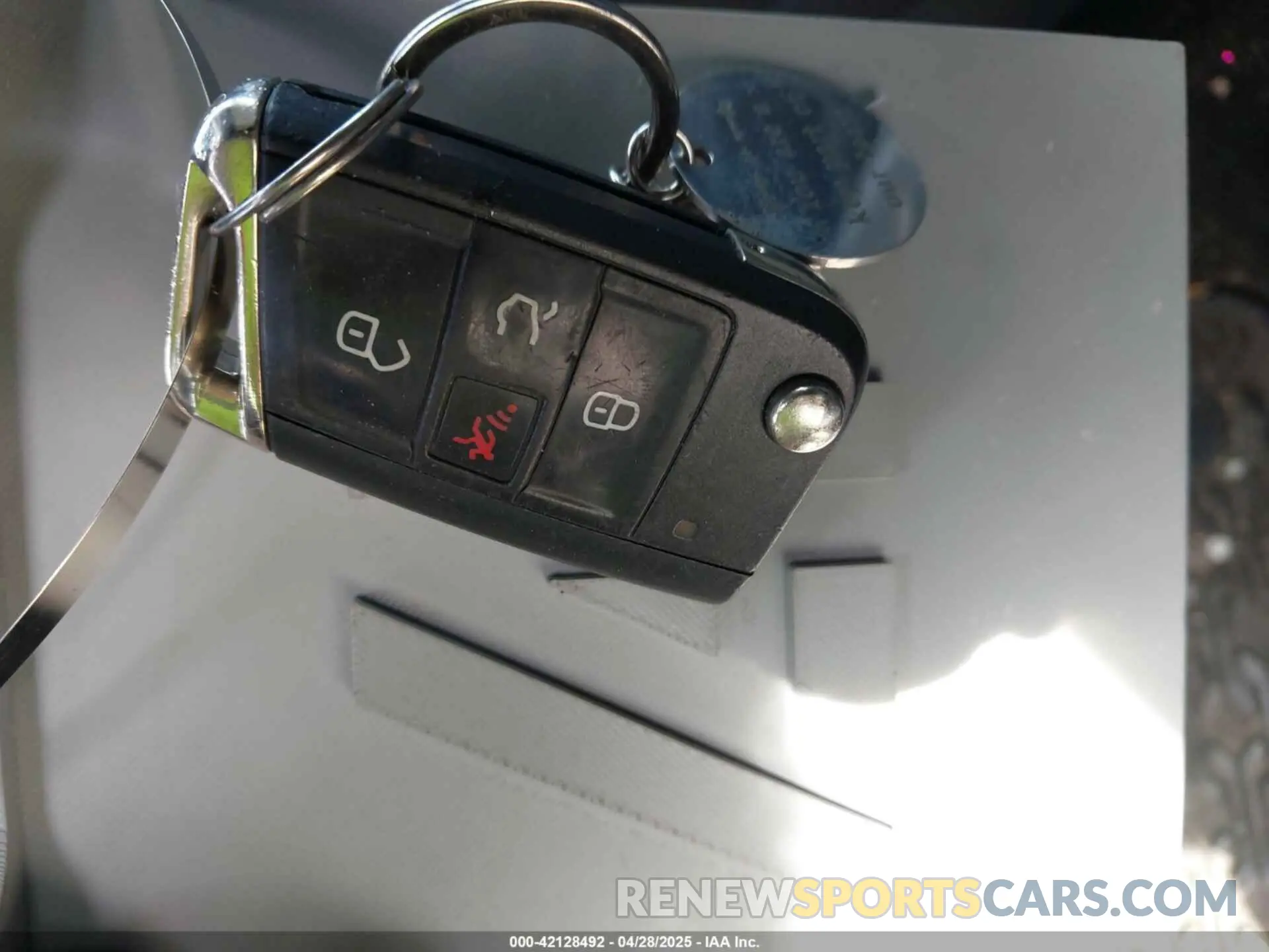 11 Photograph of a damaged car 3VV2B7AX9KM069553 VOLKSWAGEN TIGUAN 2019