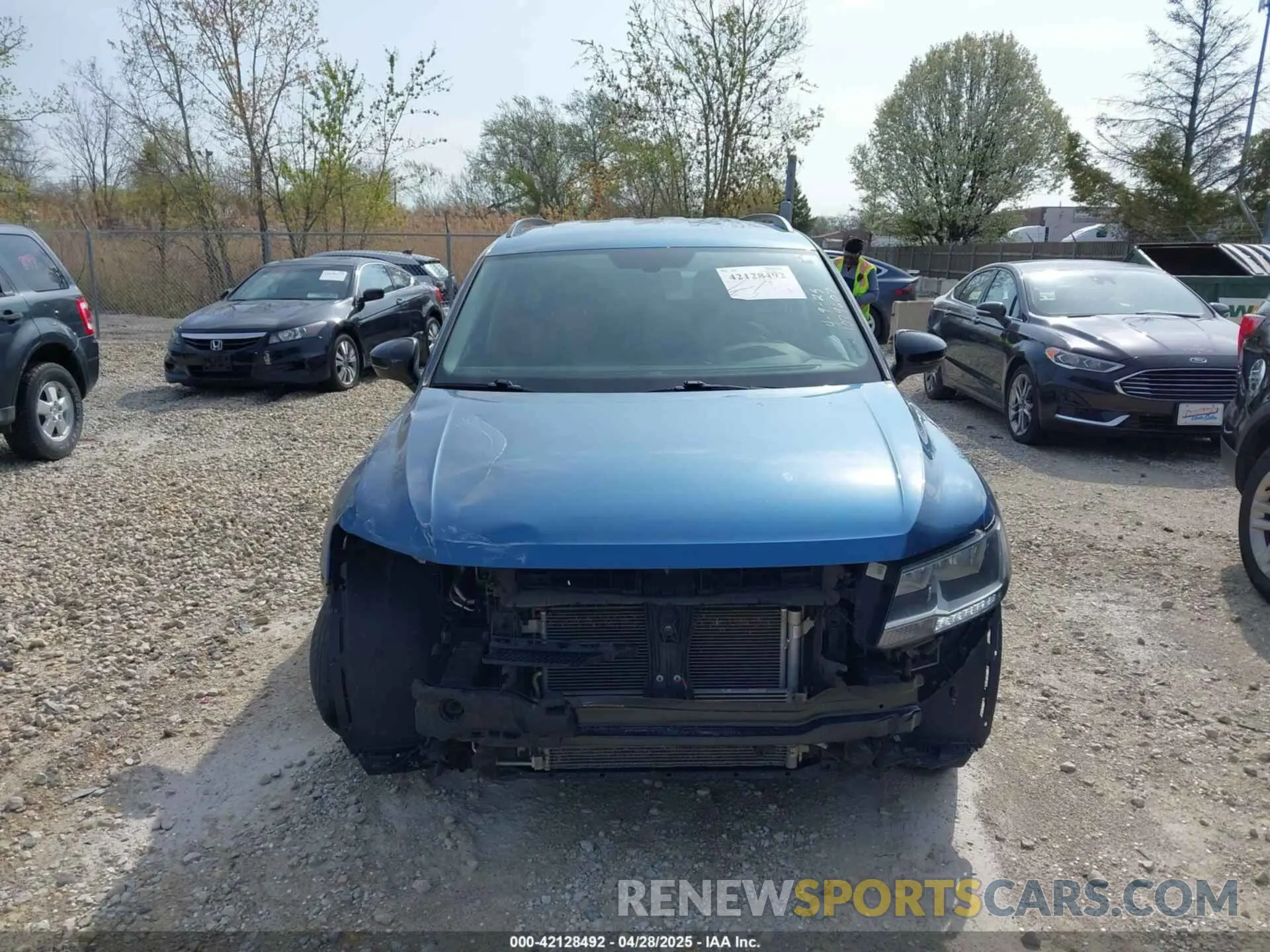 12 Photograph of a damaged car 3VV2B7AX9KM069553 VOLKSWAGEN TIGUAN 2019