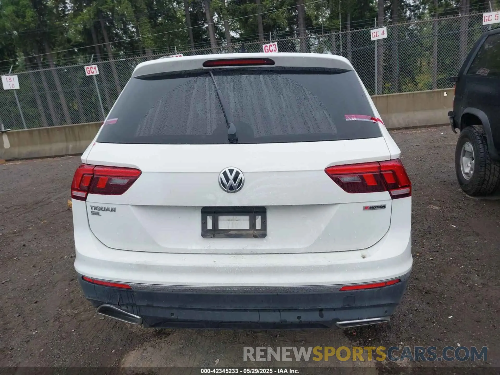 15 Photograph of a damaged car 3VV2B7AXXKM009359 VOLKSWAGEN TIGUAN 2019