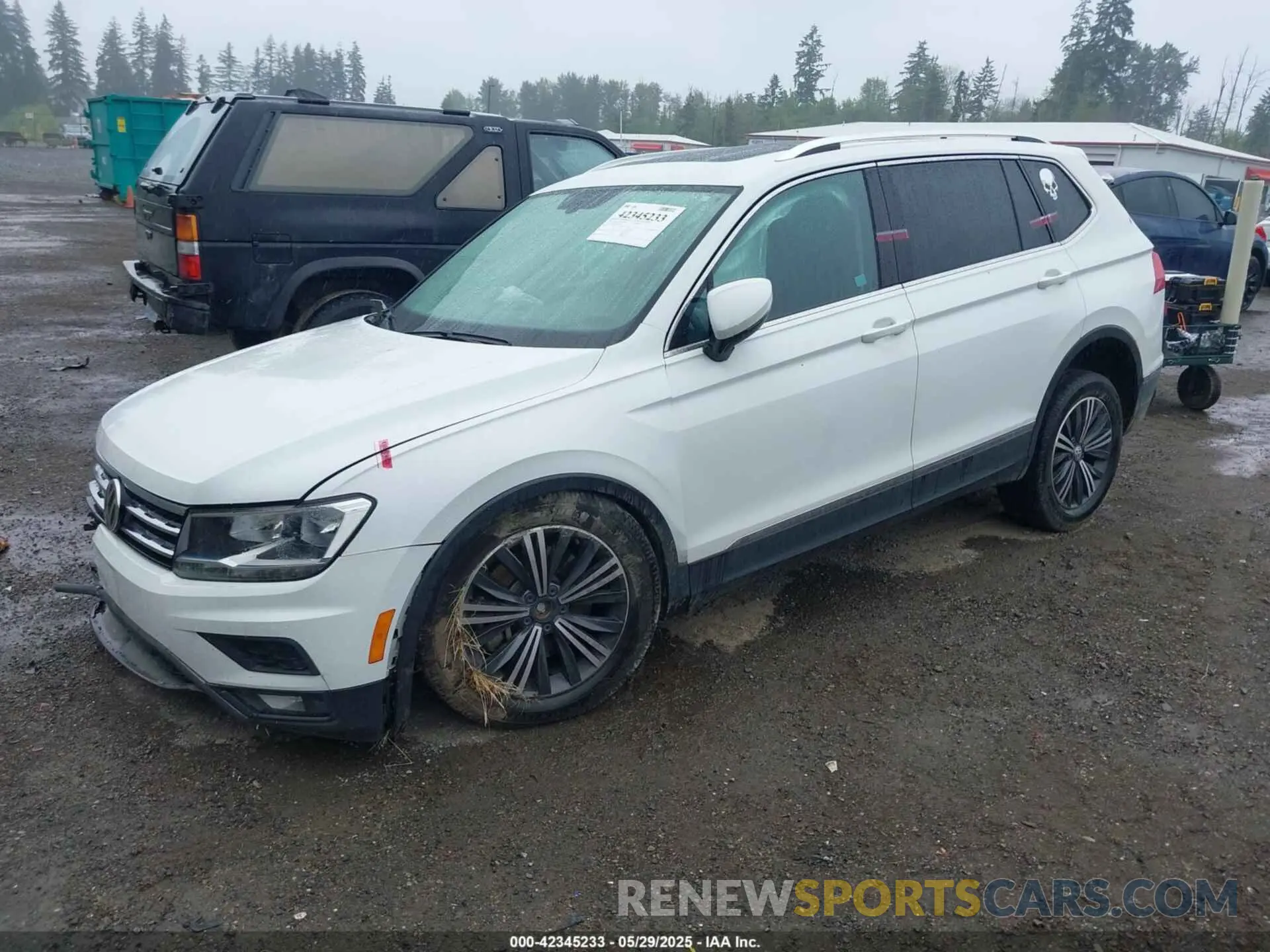 2 Photograph of a damaged car 3VV2B7AXXKM009359 VOLKSWAGEN TIGUAN 2019