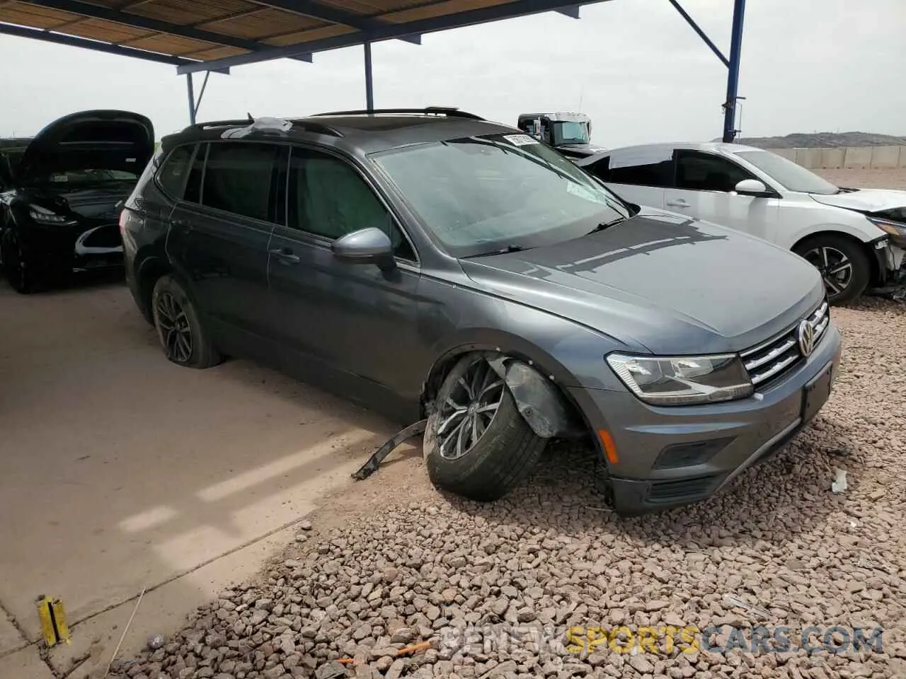 4 Photograph of a damaged car 3VV2B7AXXKM029773 VOLKSWAGEN TIGUAN 2019