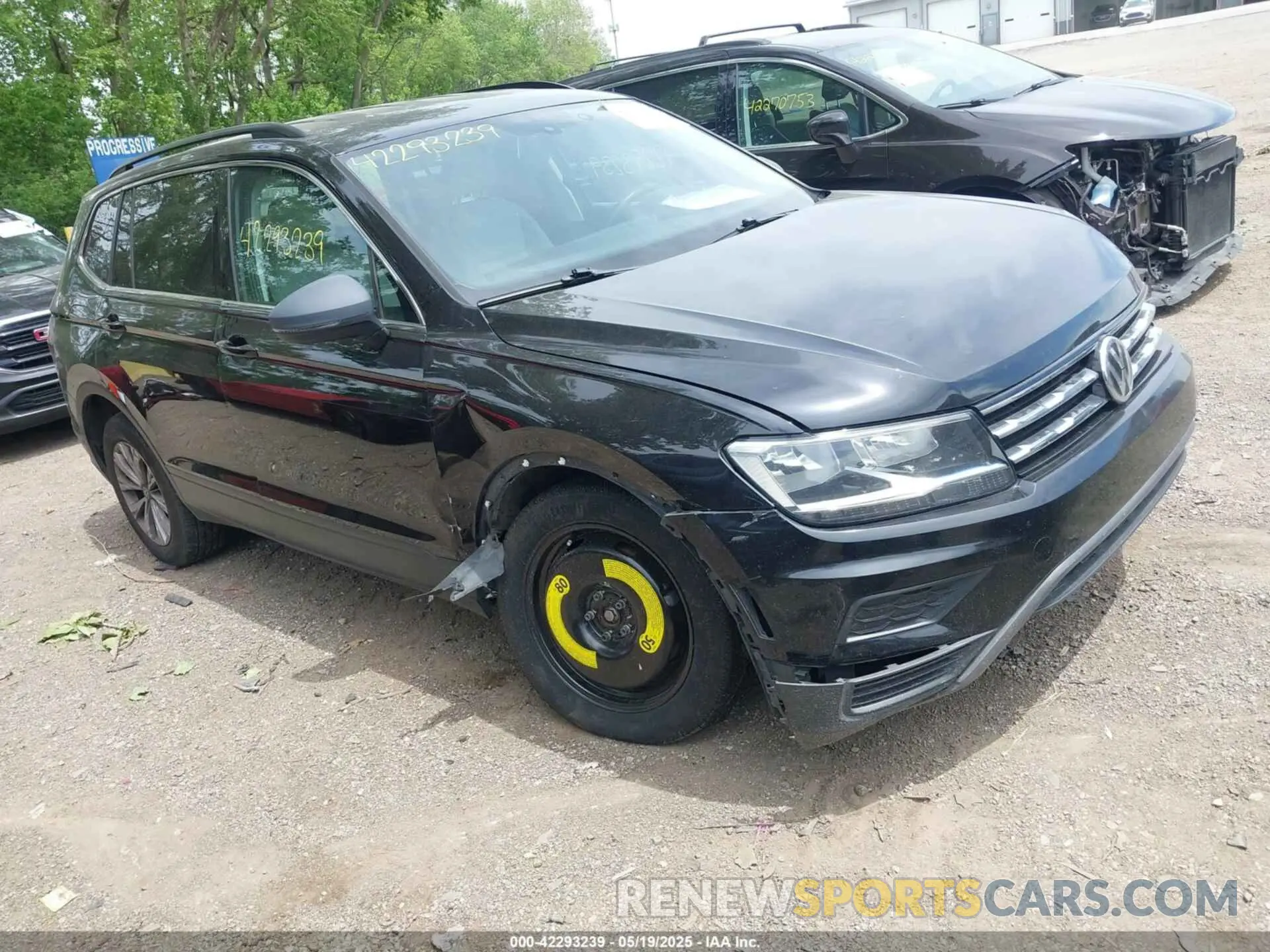 1 Photograph of a damaged car 3VV2B7AXXKM042488 VOLKSWAGEN TIGUAN 2019