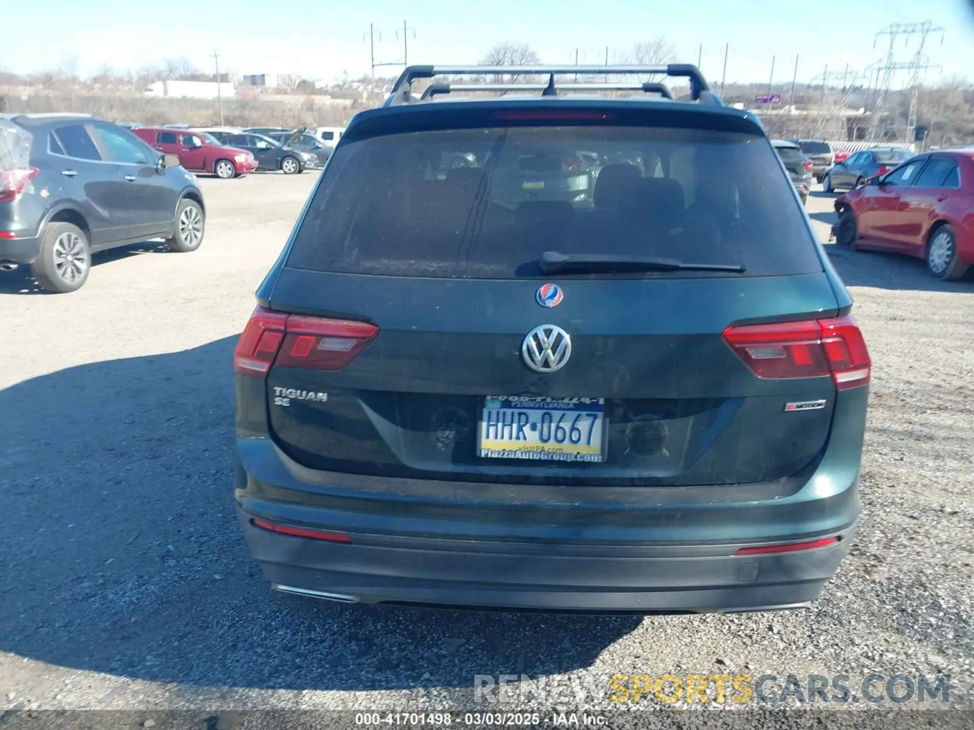 17 Photograph of a damaged car 3VV2B7AXXKM072459 VOLKSWAGEN TIGUAN 2019