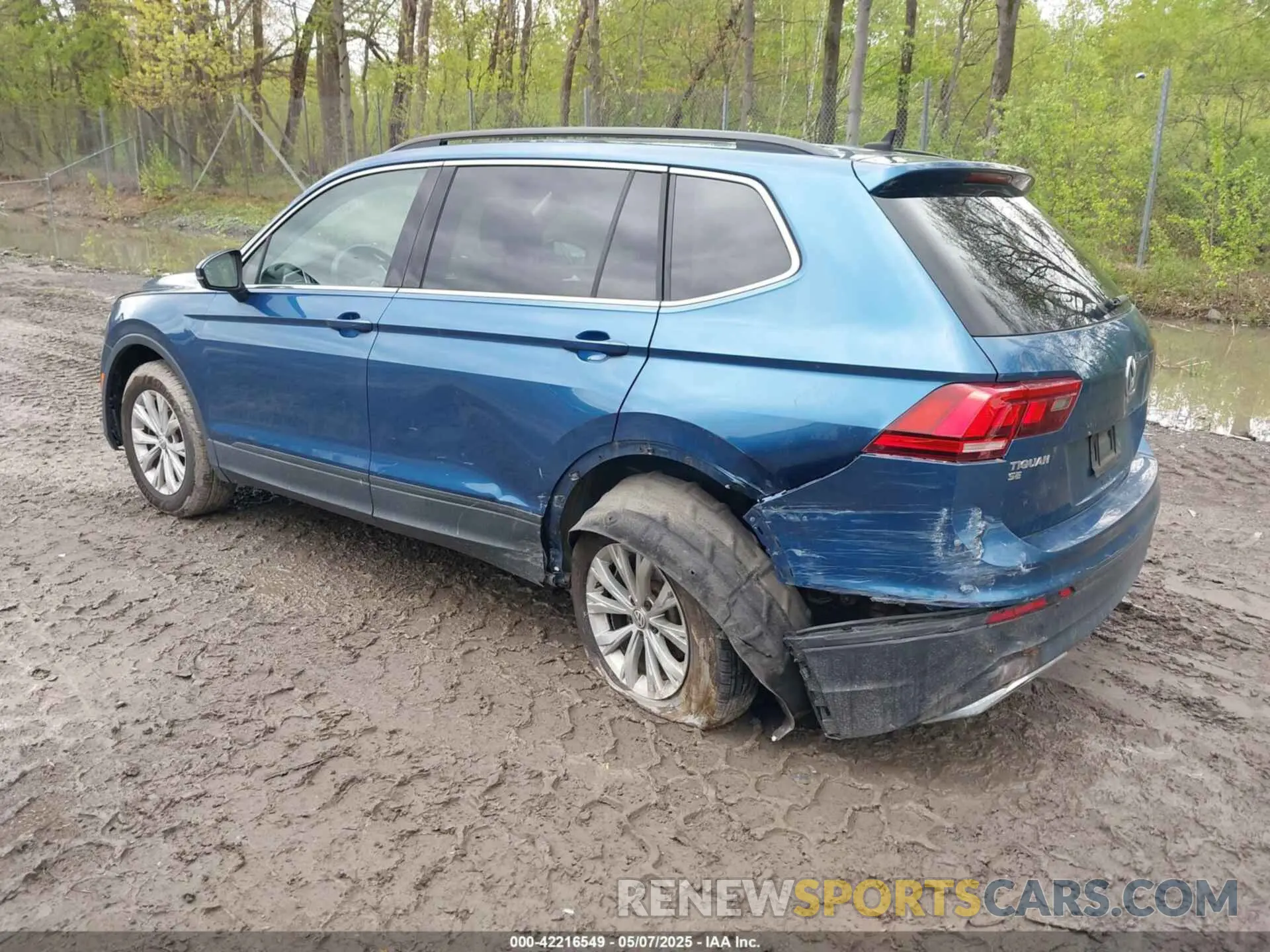 3 Photograph of a damaged car 3VV2B7AXXKM152294 VOLKSWAGEN TIGUAN 2019