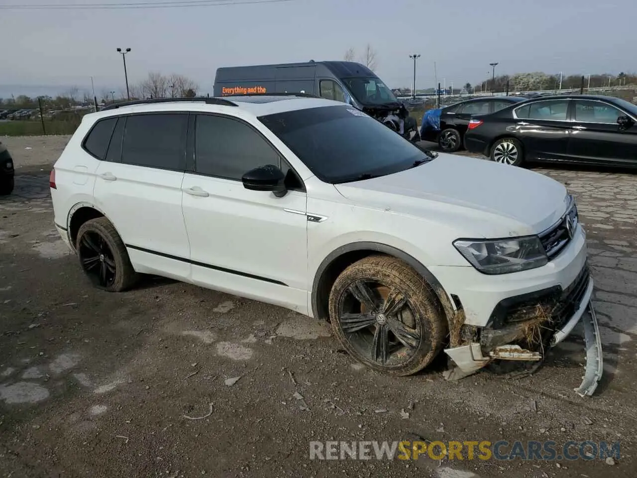 4 Photograph of a damaged car 3VV2B7AXXKM176174 VOLKSWAGEN TIGUAN 2019