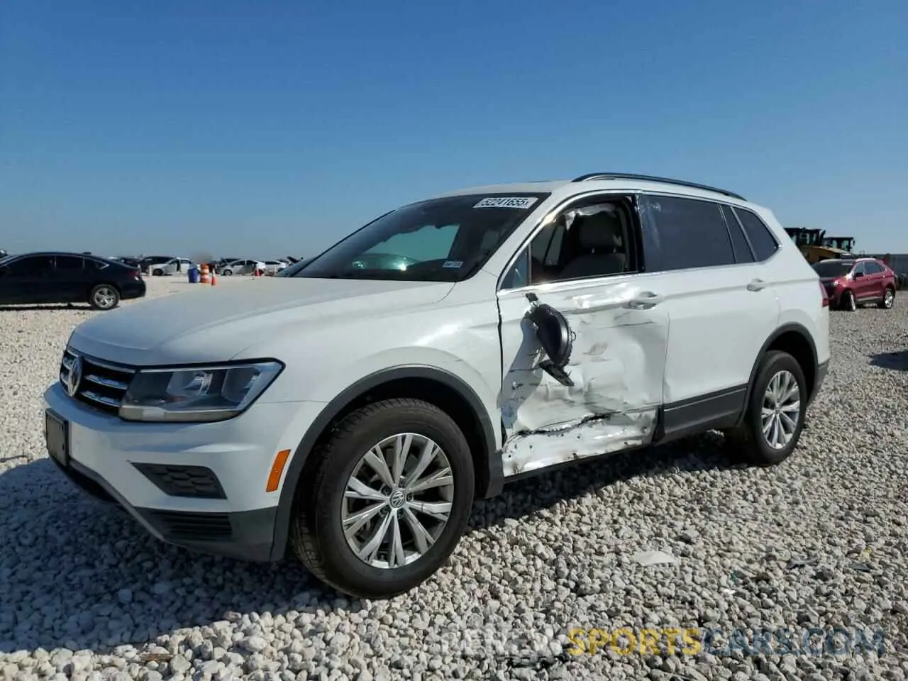 1 Photograph of a damaged car 3VV3B7AX0KM028457 VOLKSWAGEN TIGUAN 2019