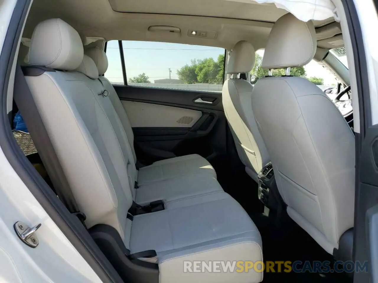12 Photograph of a damaged car 3VV3B7AX0KM028457 VOLKSWAGEN TIGUAN 2019