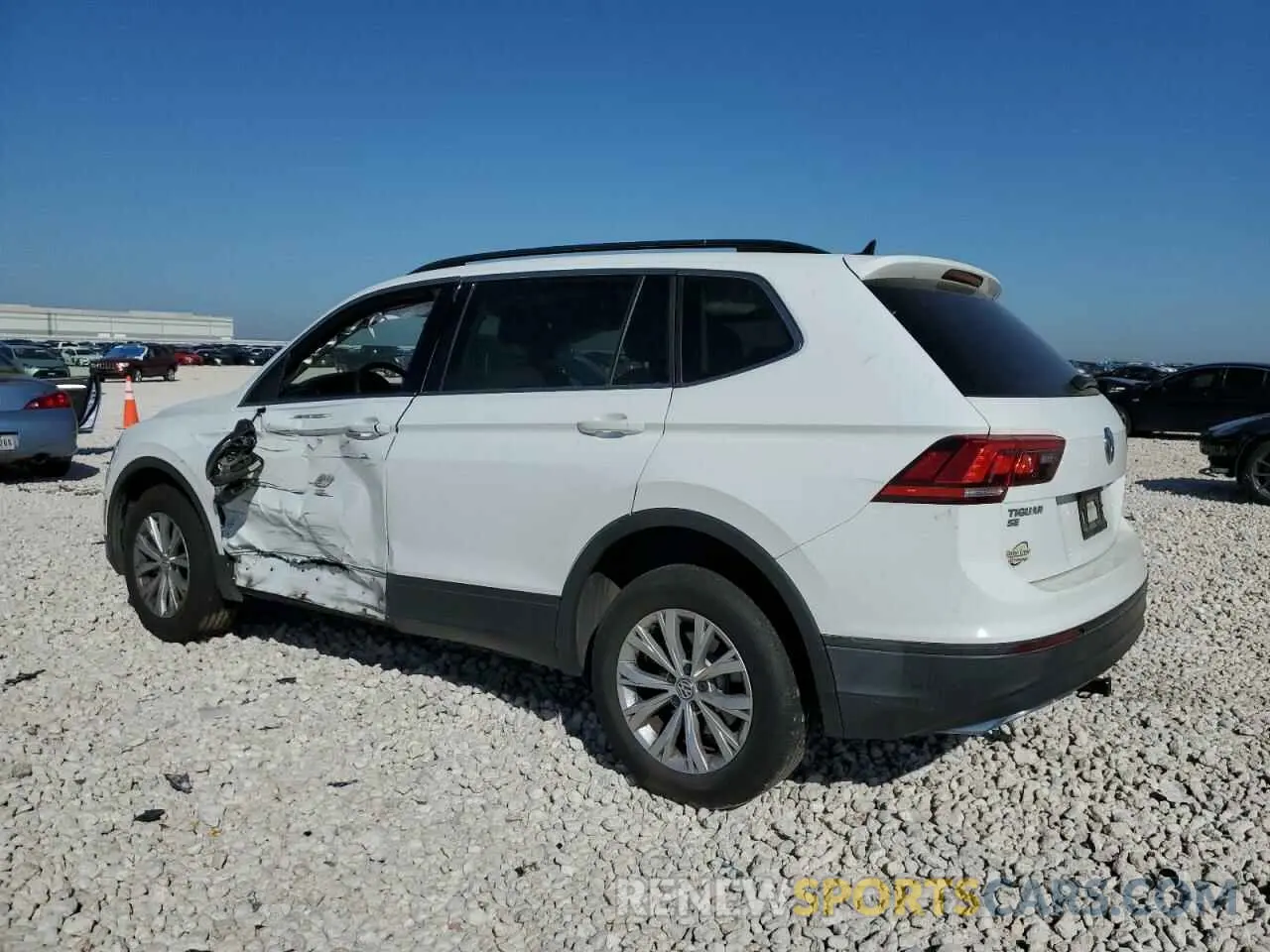 2 Photograph of a damaged car 3VV3B7AX0KM028457 VOLKSWAGEN TIGUAN 2019