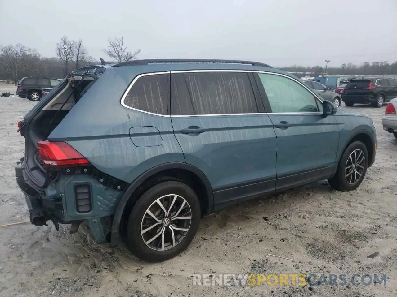 3 Photograph of a damaged car 3VV3B7AX0KM109507 VOLKSWAGEN TIGUAN 2019
