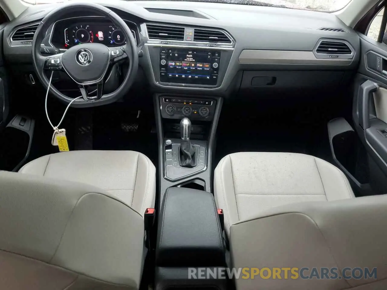 8 Photograph of a damaged car 3VV3B7AX0KM141163 VOLKSWAGEN TIGUAN 2019