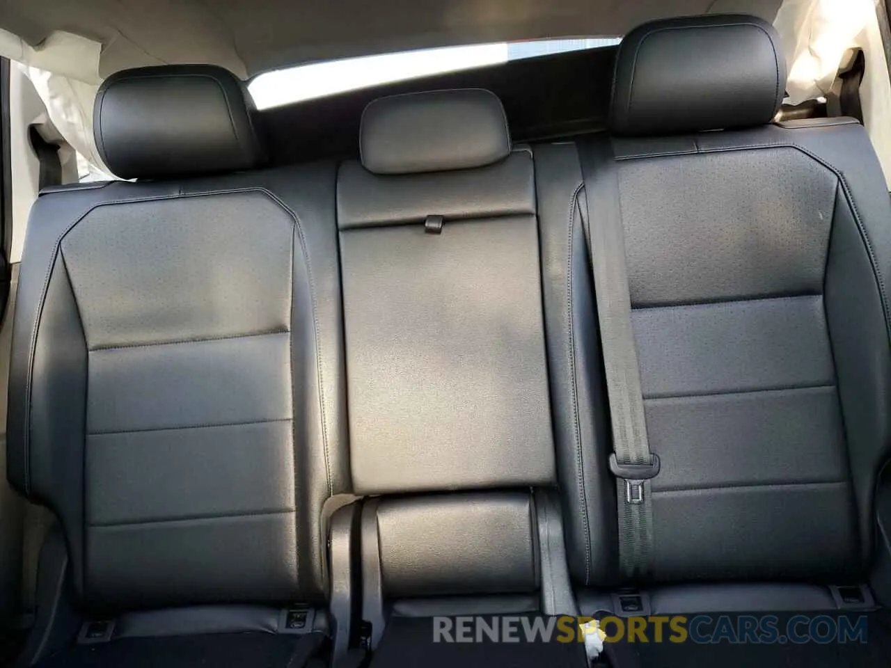 10 Photograph of a damaged car 3VV3B7AX0KM153927 VOLKSWAGEN TIGUAN 2019