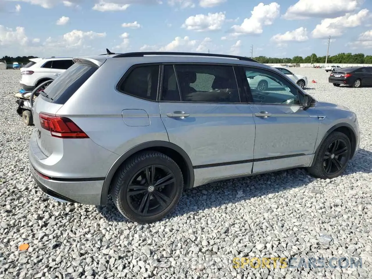 3 Photograph of a damaged car 3VV3B7AX0KM169125 VOLKSWAGEN TIGUAN 2019