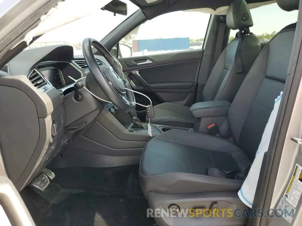7 Photograph of a damaged car 3VV3B7AX0KM169125 VOLKSWAGEN TIGUAN 2019
