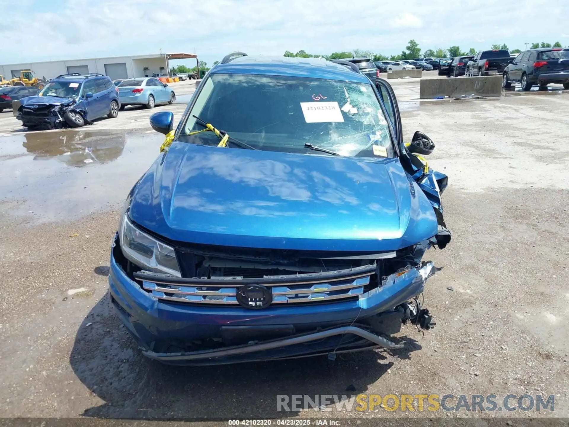 12 Photograph of a damaged car 3VV3B7AX1KM056655 VOLKSWAGEN TIGUAN 2019