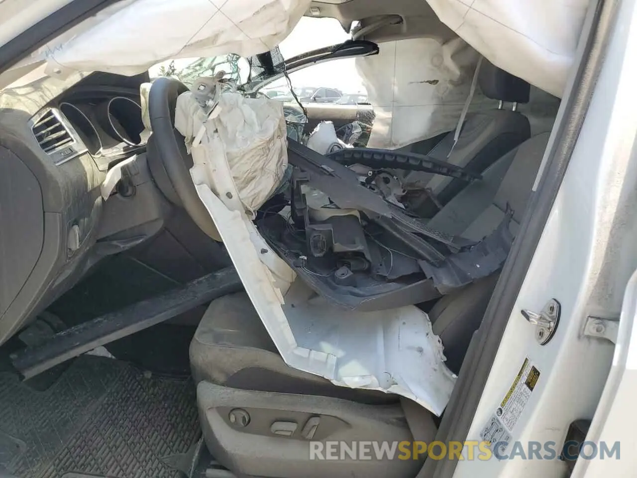 7 Photograph of a damaged car 3VV3B7AX1KM074766 VOLKSWAGEN TIGUAN 2019