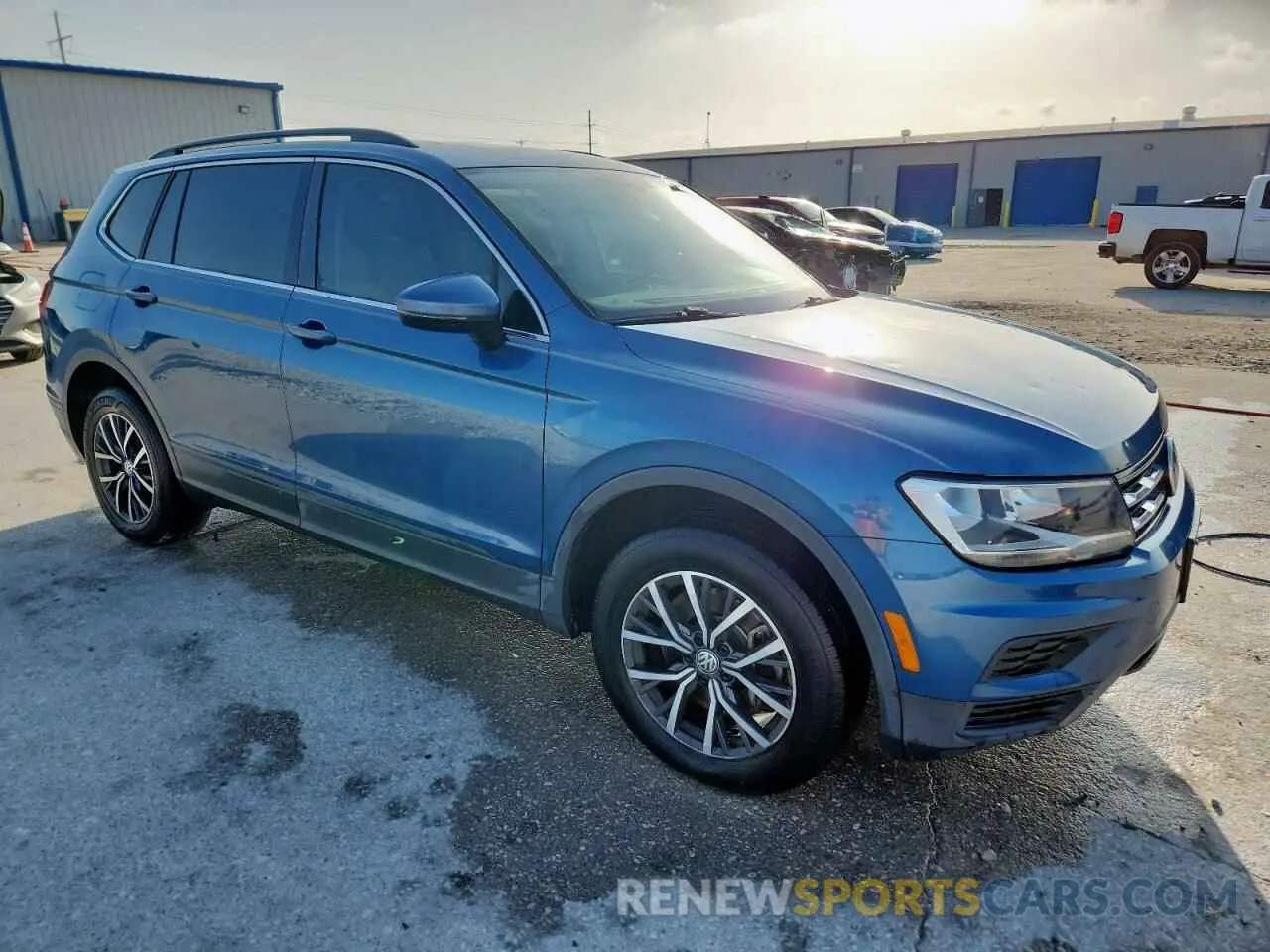 4 Photograph of a damaged car 3VV3B7AX1KM163947 VOLKSWAGEN TIGUAN 2019