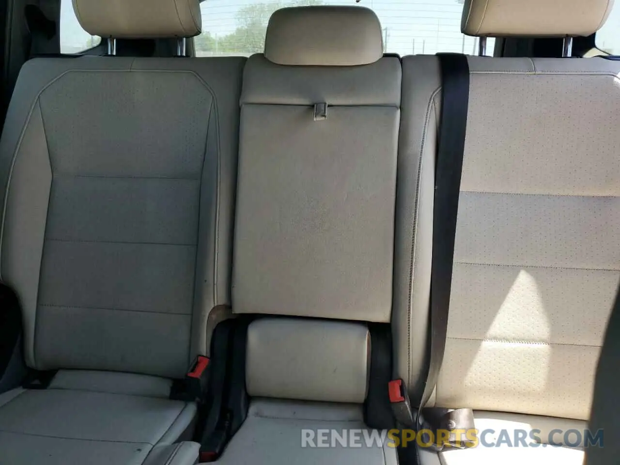 10 Photograph of a damaged car 3VV3B7AX1KM167559 VOLKSWAGEN TIGUAN 2019