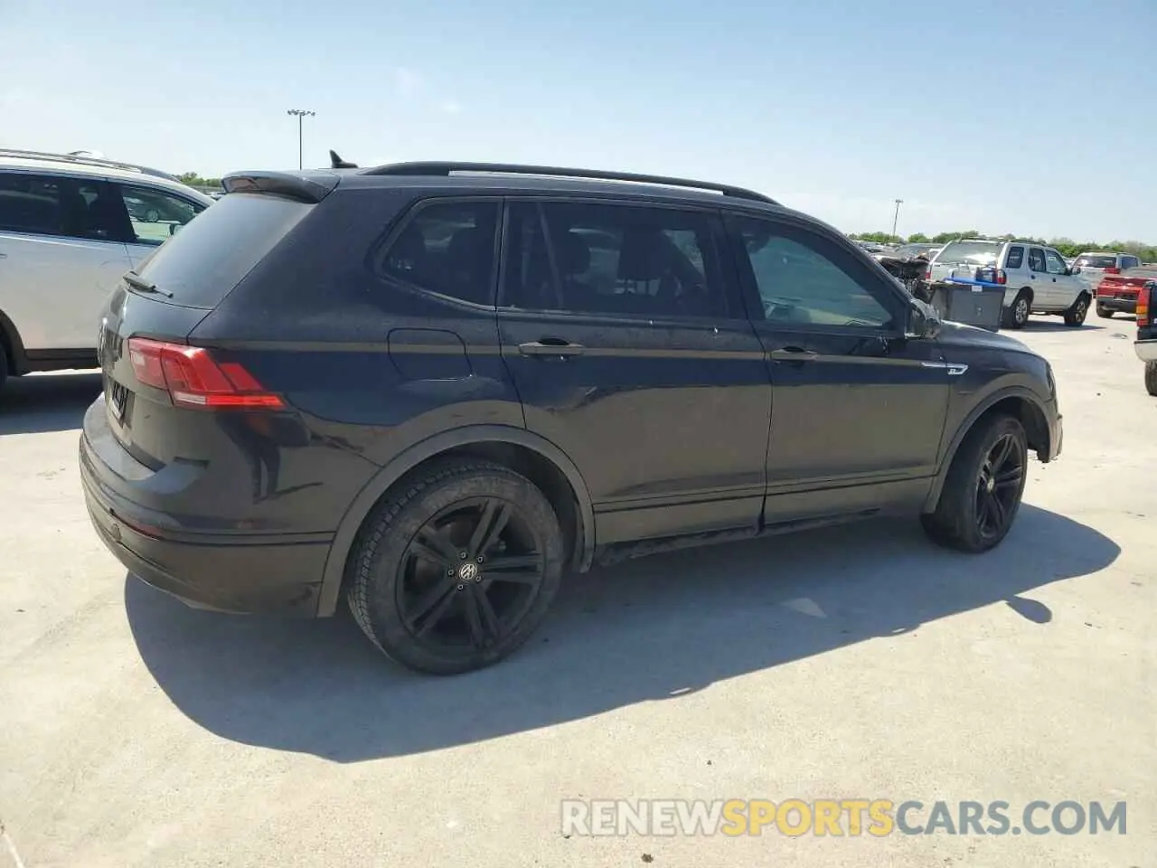 3 Photograph of a damaged car 3VV3B7AX1KM167559 VOLKSWAGEN TIGUAN 2019