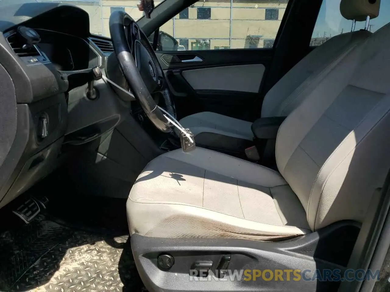 7 Photograph of a damaged car 3VV3B7AX1KM167559 VOLKSWAGEN TIGUAN 2019